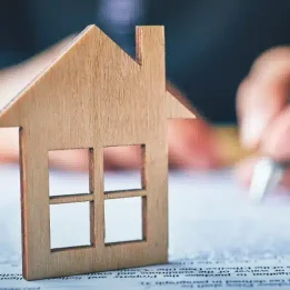 img-Contracts-n-Closing img Contracts n Closing